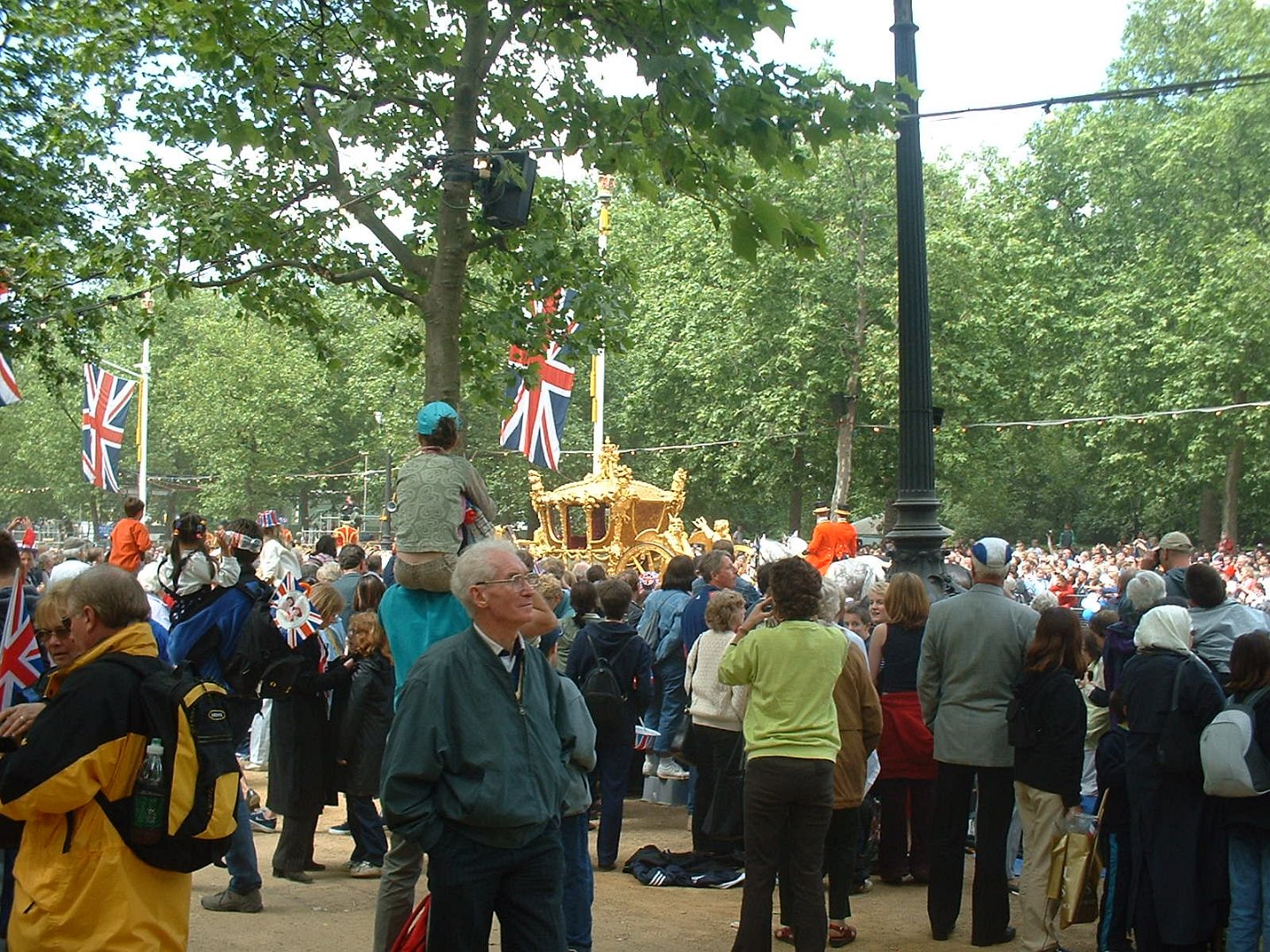 queen_d2002_0603_230853AA